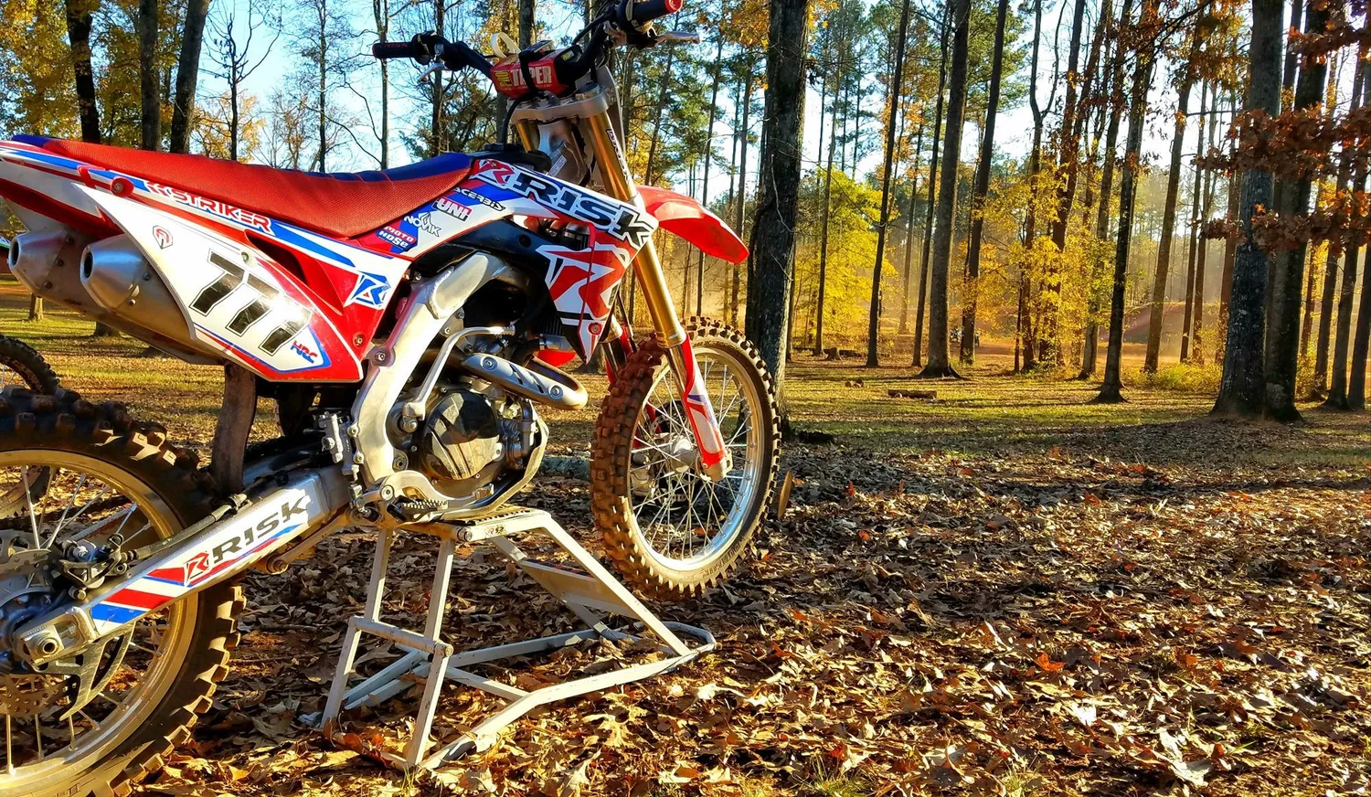 RISK RACING RR1 nájazdový stojan na motorku 85–450 cm3