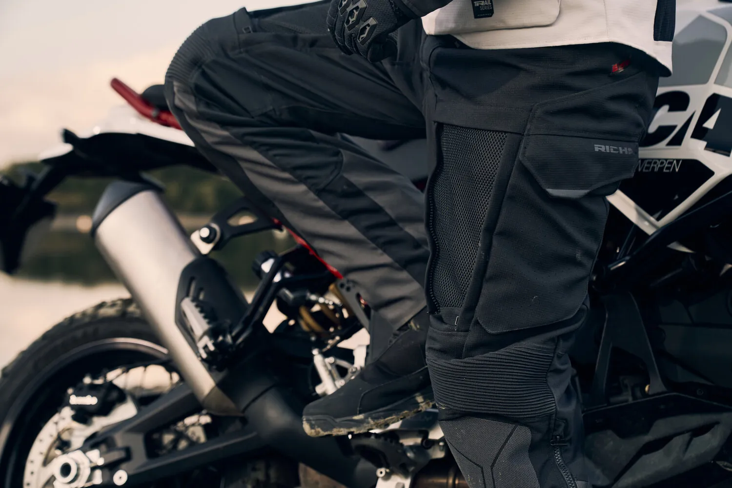 Richa Infinity 3 Adventure moto nohavice s membránou