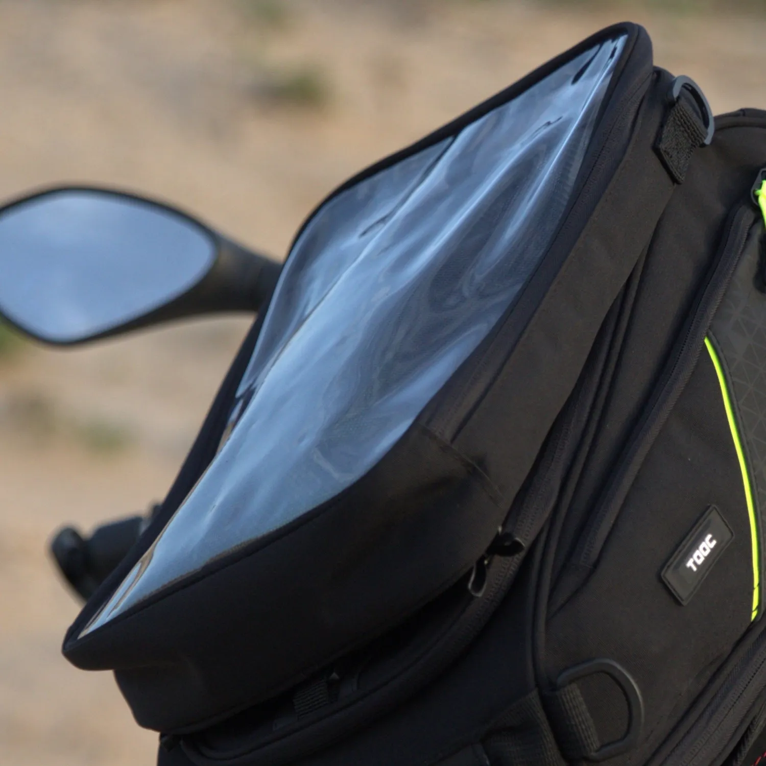 Tucano Urbano TC16 taška na nádrž 3,5 l