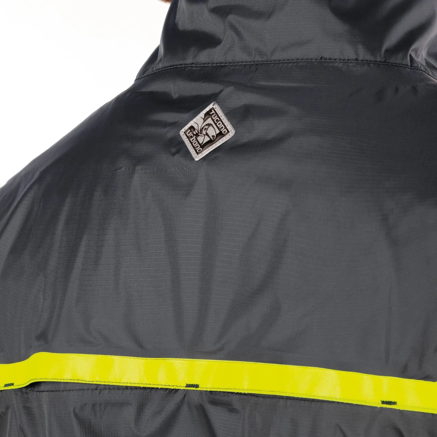 Tucano Urbano Nano Rain Alpha nepremokavá bunda skladacia