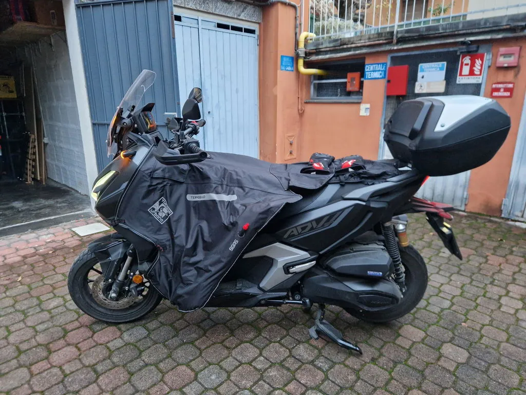 Tucano Urbano Termoscud R228 tablier na skúter nepremokavý